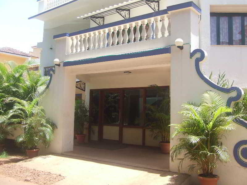 Hotel Brisa Marina Caranzalem Exterior photo